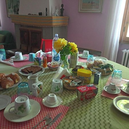 B&B La Vecchia Quercia Home Restaurant Fornovo di Taro Exteriör bild